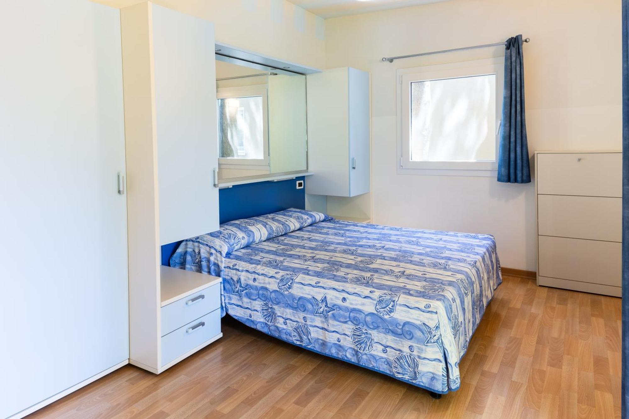 One-Bedroom Mobile Home,1645678331:JPEG